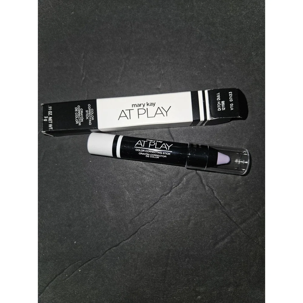 Mary Kay At Play Color Correcting Stick  Ditch Dullness‎ New